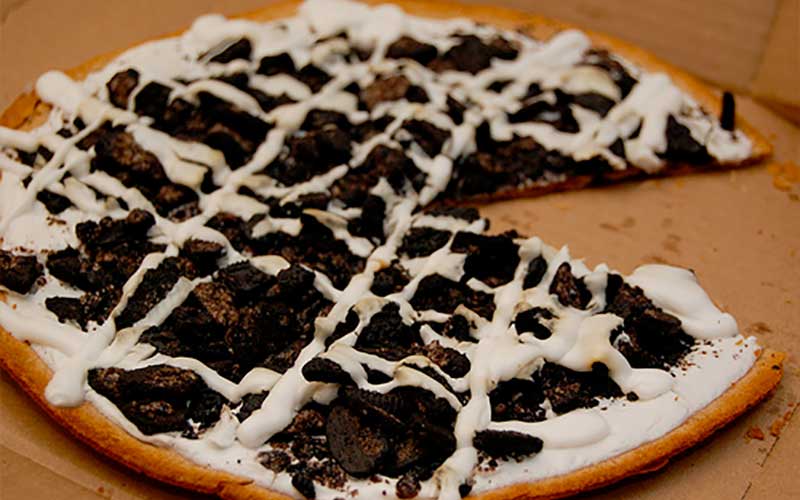 Cookie dough-pizza