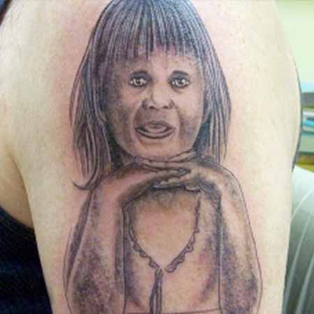 Unge 2 - tatueringsfail