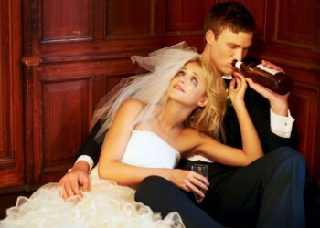 8 saker du INTE bör göra som bröllopsgäst
